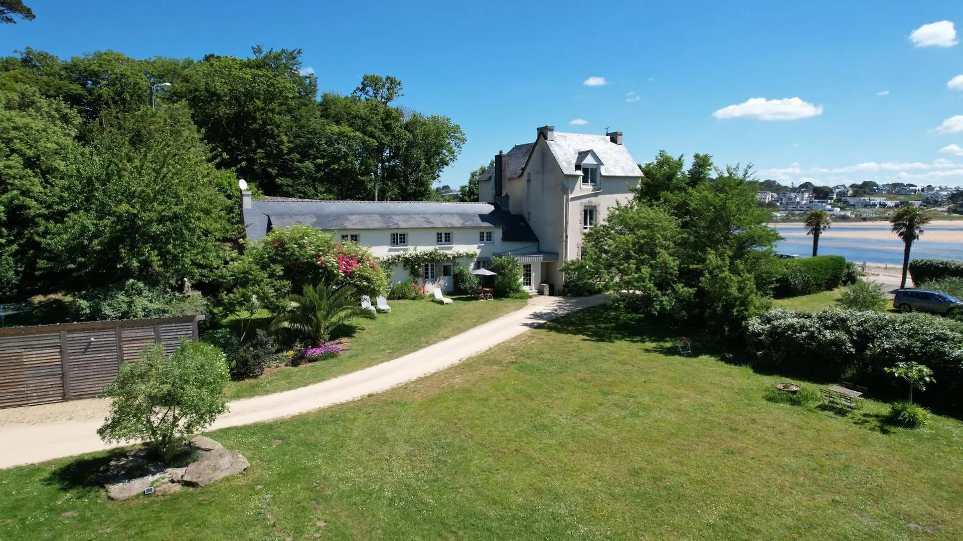 Villa Prat Bras - Appartements Clohars-Carnoet 0*,  France